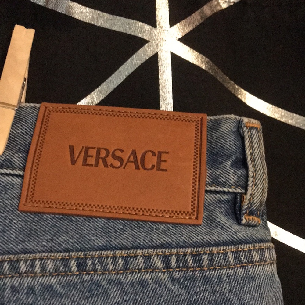 New Authentic Versace “Biggie Medusa” Nonstretch Denim Jeans – Size 34 - Picture 14 of 17